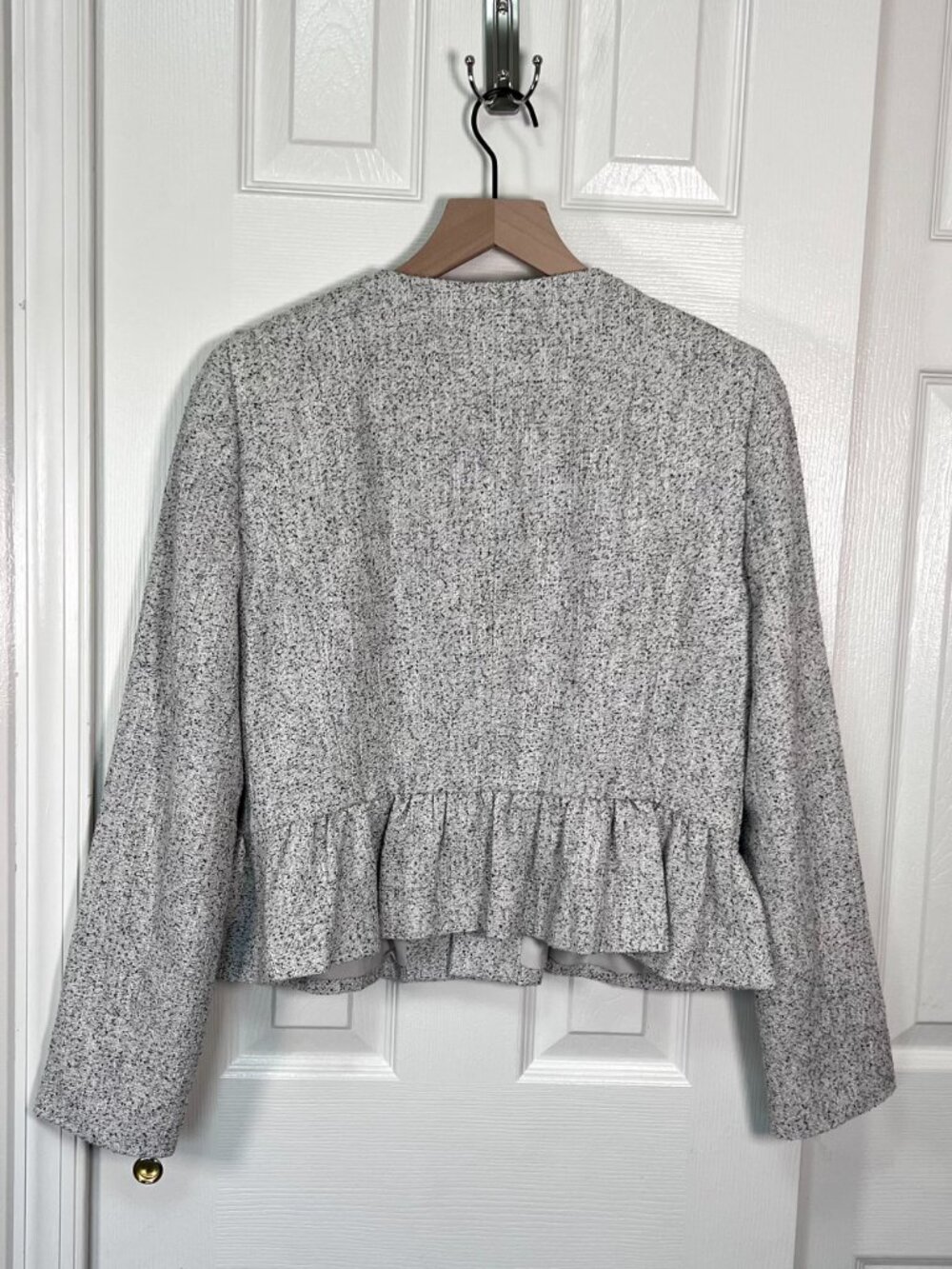 Ann Taylor Factory Tweed Texture Peplum Jacket Black/Grey Jacket Size 8 NWT - Picture 2 of 8